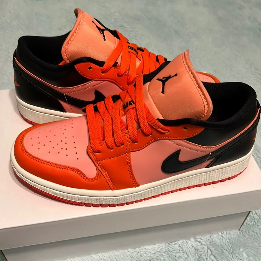 NWT/NIB Air Jordan 1 Low - Crimson Bliss - Picture 1 of 5